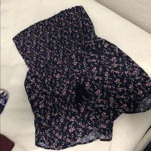 Super cute romper with pockets